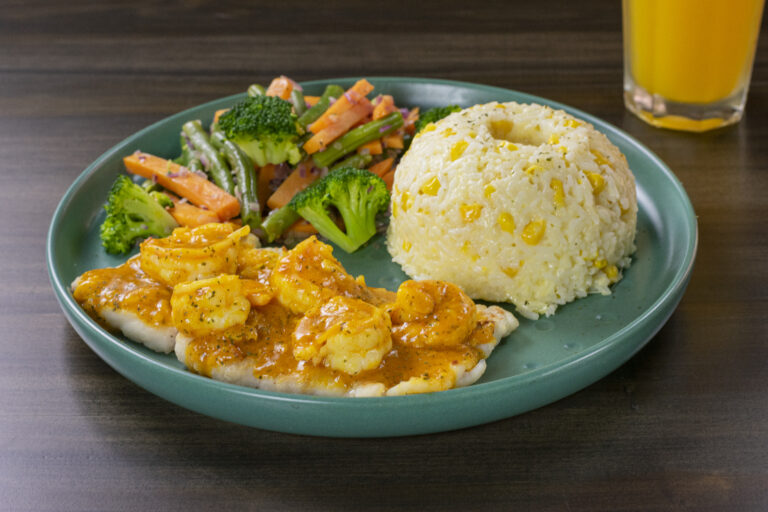 CORVINA EN SALSA DE CAMARONES